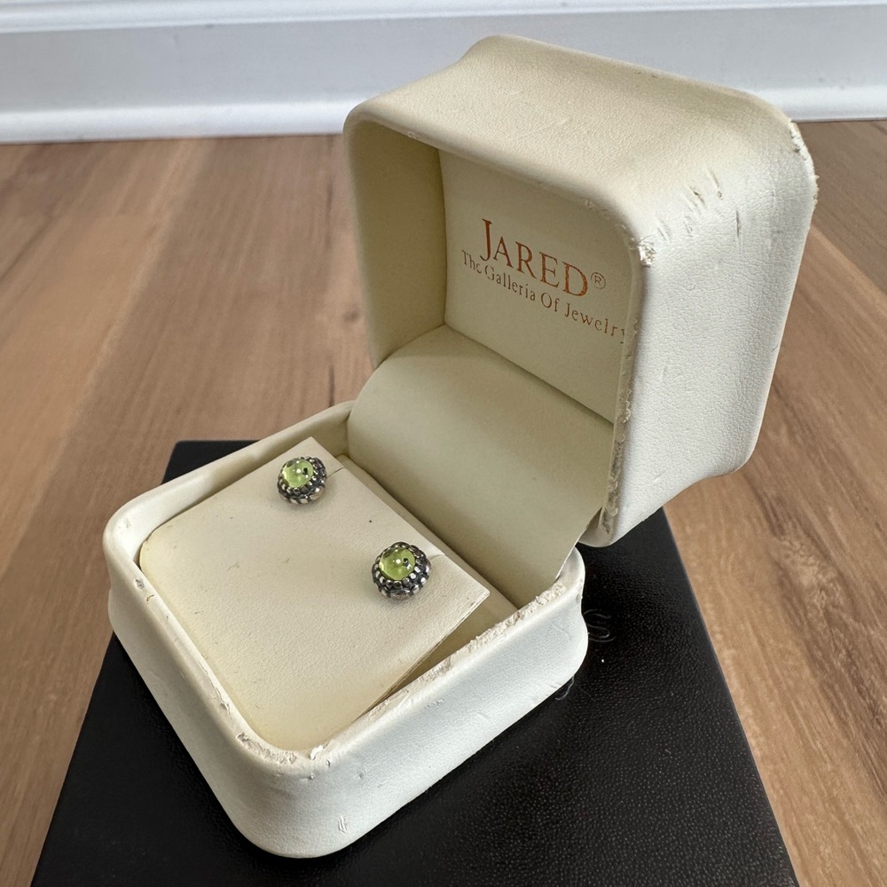 Pandora Silver and Peridot Stud Earrings - Picture 6 of 7